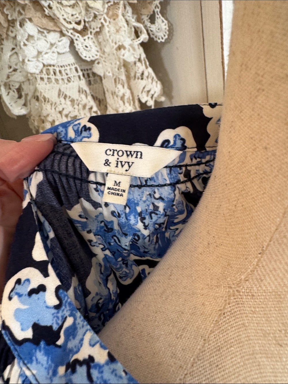 crown & ivy Blue and White Floral V-Neck Blouse - Picture 2 of 7